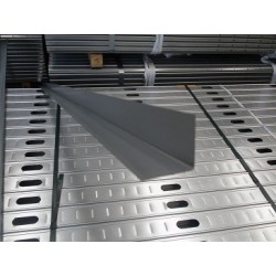 PERFIL ACERO ANGULAR PYL 30X30 L3000